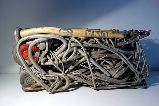 Caddy_Compression_from_Sticks_and_Stone_1987_Photo_courtesy_of_Ron_Arad_Associates