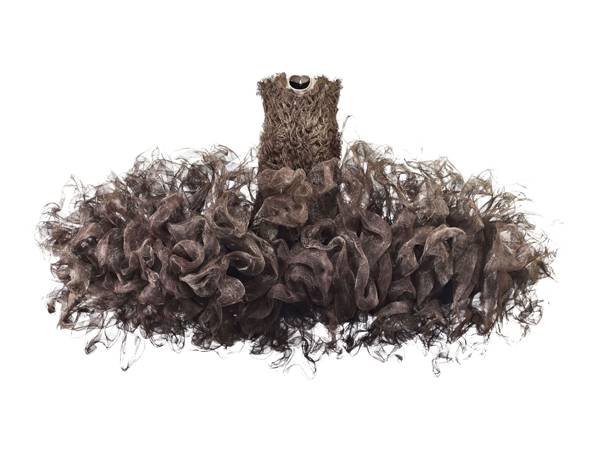 Iris van Herpen.Refinery smoke.July 2008. Photo BART OOMES, No 6 Studios.© Iris van Herpen & Groninger Museum