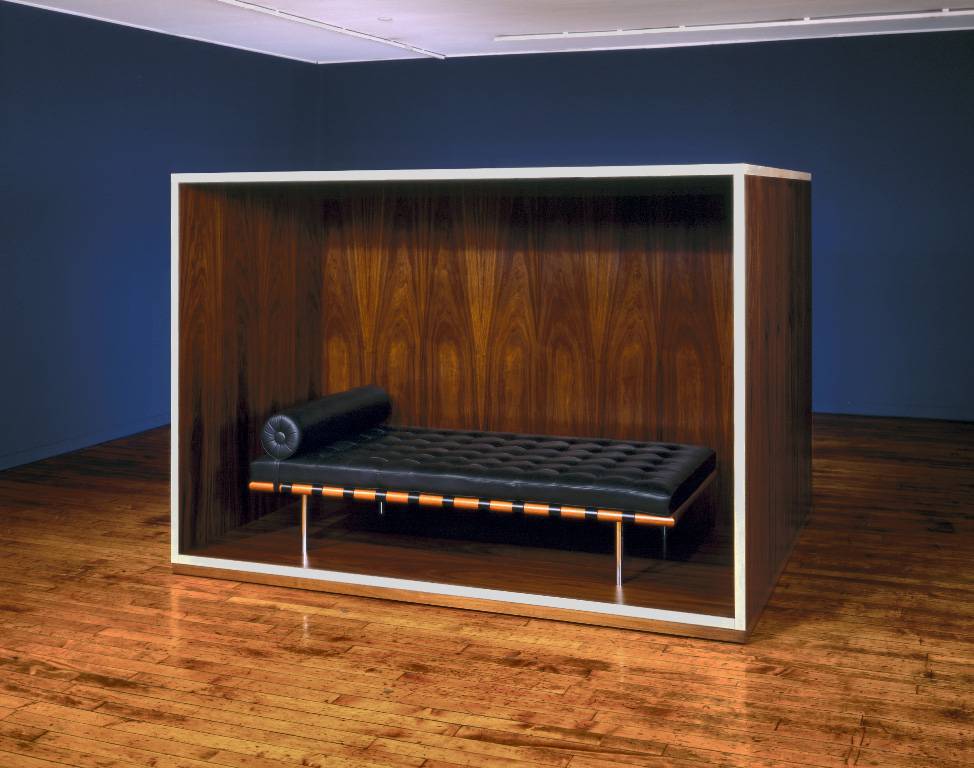 חיים סטיינבך, ללא כותרת (ספה, ארון קבורה), 1989