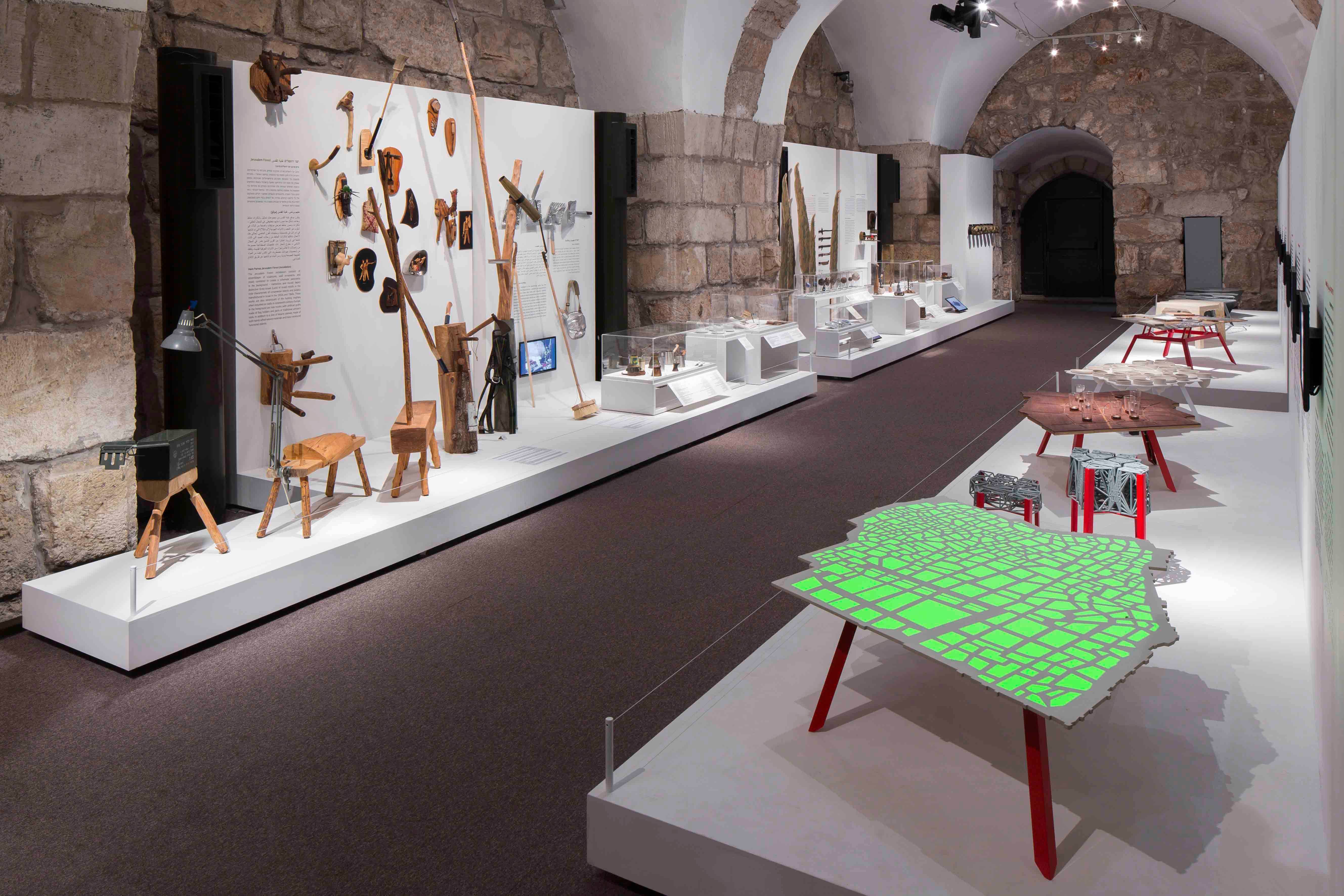 שולחן מיפוי מחדש_עזרי טרזי_צילום אלעד שריג