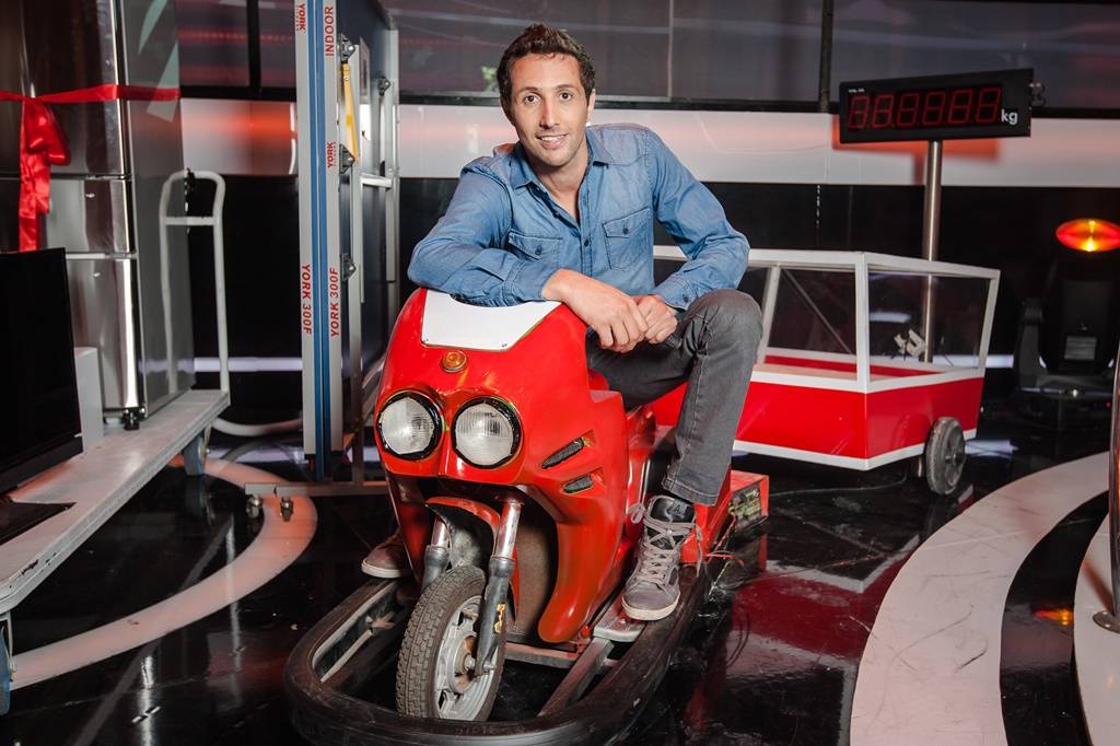 שי ברמלי, "כלוב הזהב"