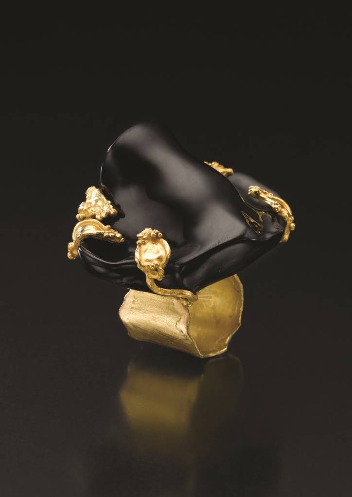 שרה_בש-טבעת-צילום-אלכסנדר_קוצרנקו