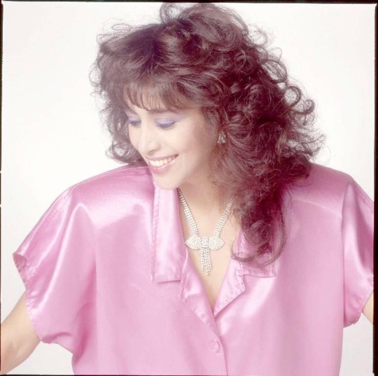 עפרה חזה 1986 (צילום: בן לם)