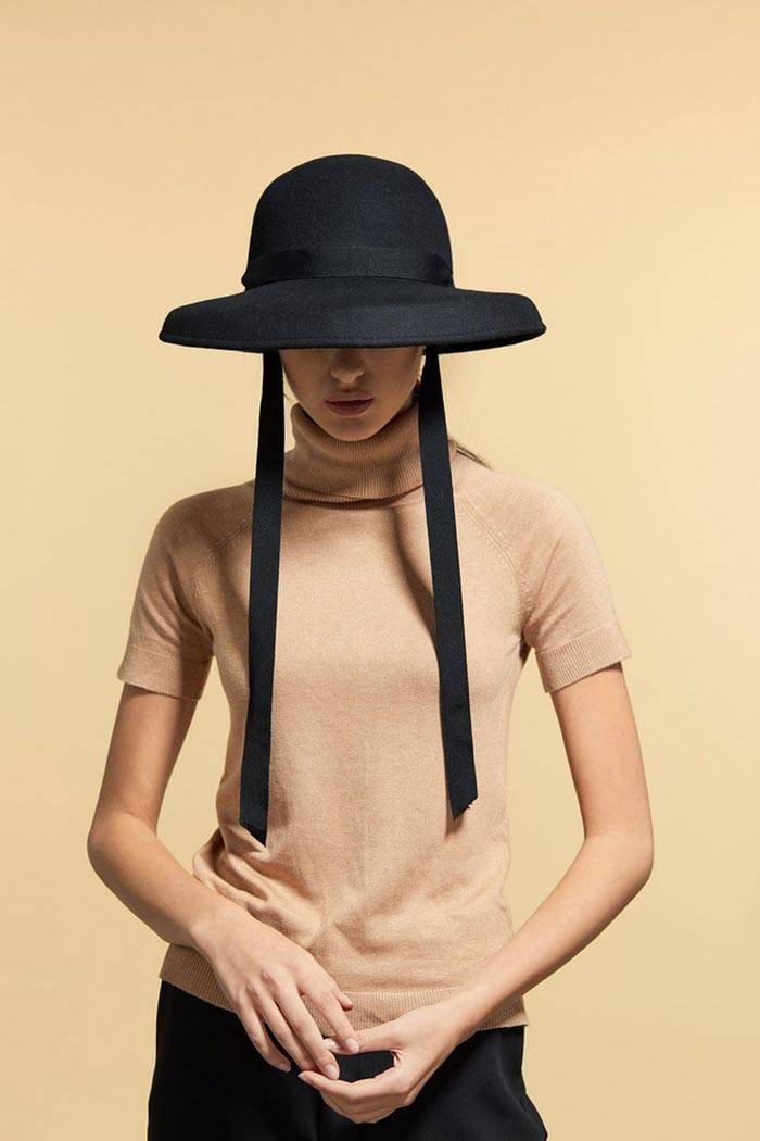 יעל כהן ל־Justine Hats