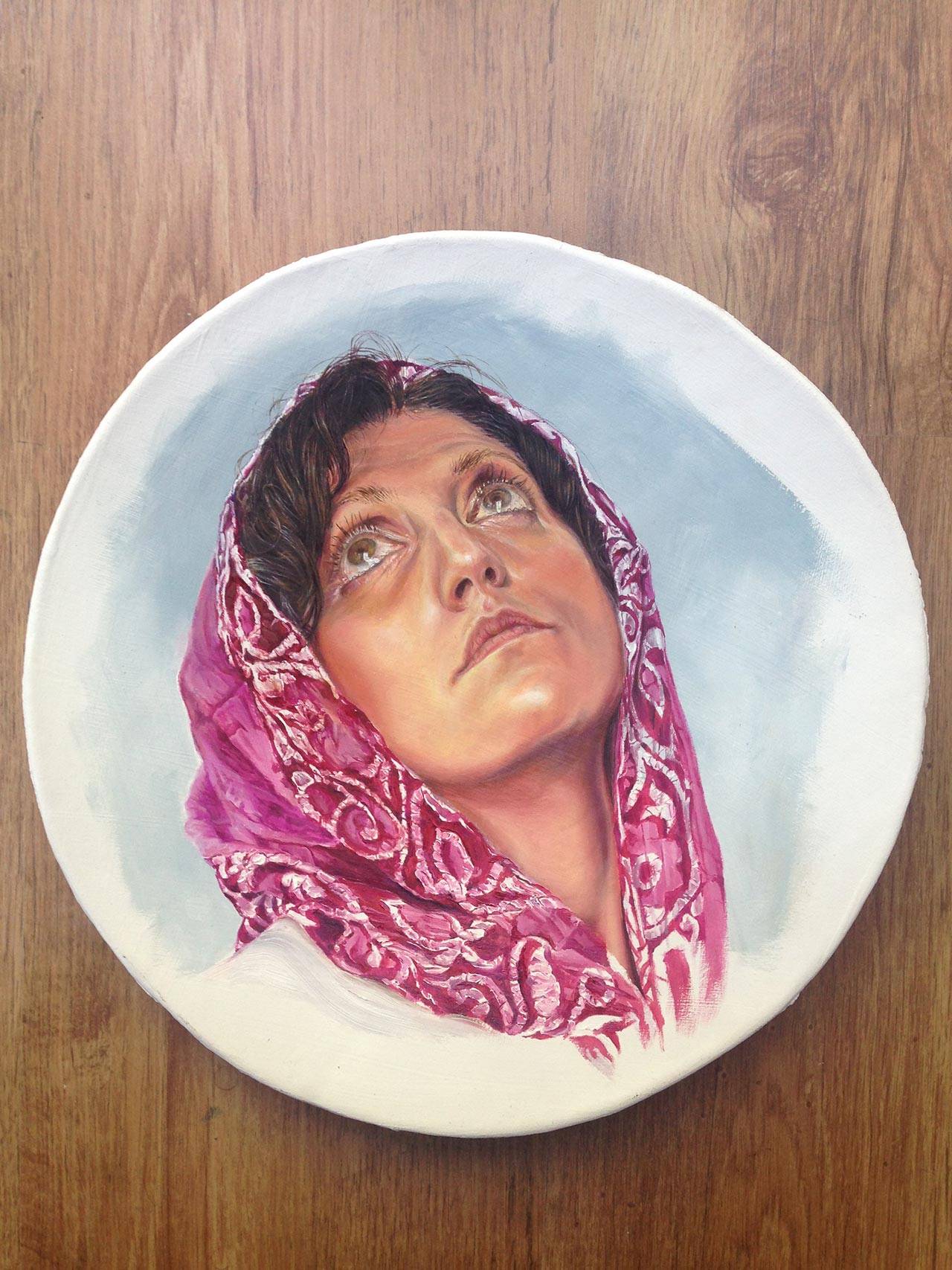 לאכול עם חברות