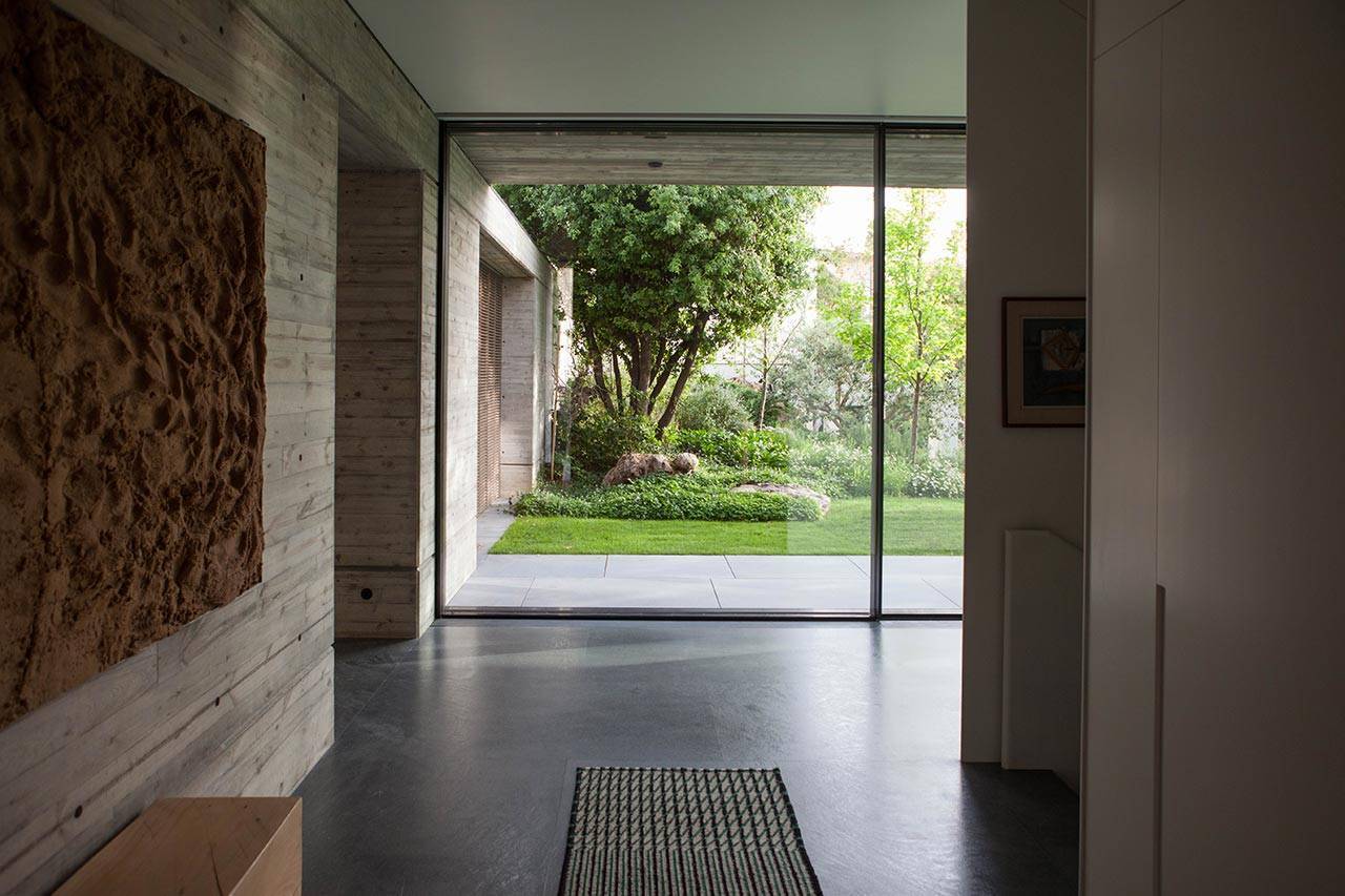 פנינה חיות, סטודיו רותם | יוצרים נוף