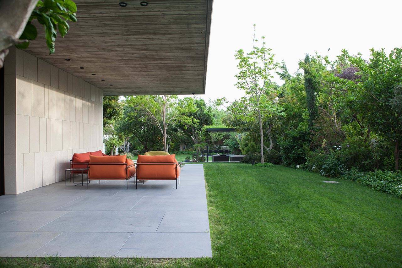 פנינה חיות, סטודיו רותם | יוצרים נוף