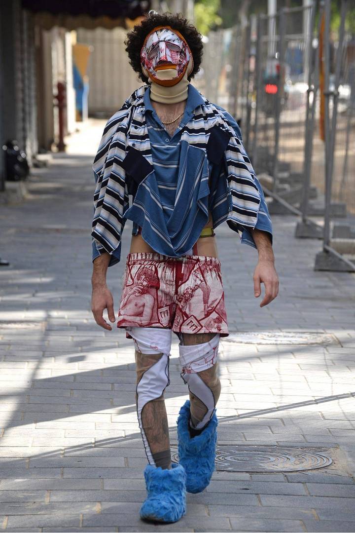 דוד וקסלר, בגדים לבוגדים