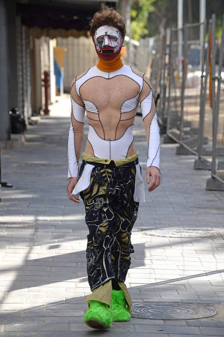 דוד וקסלר, בגדים לבוגדים
