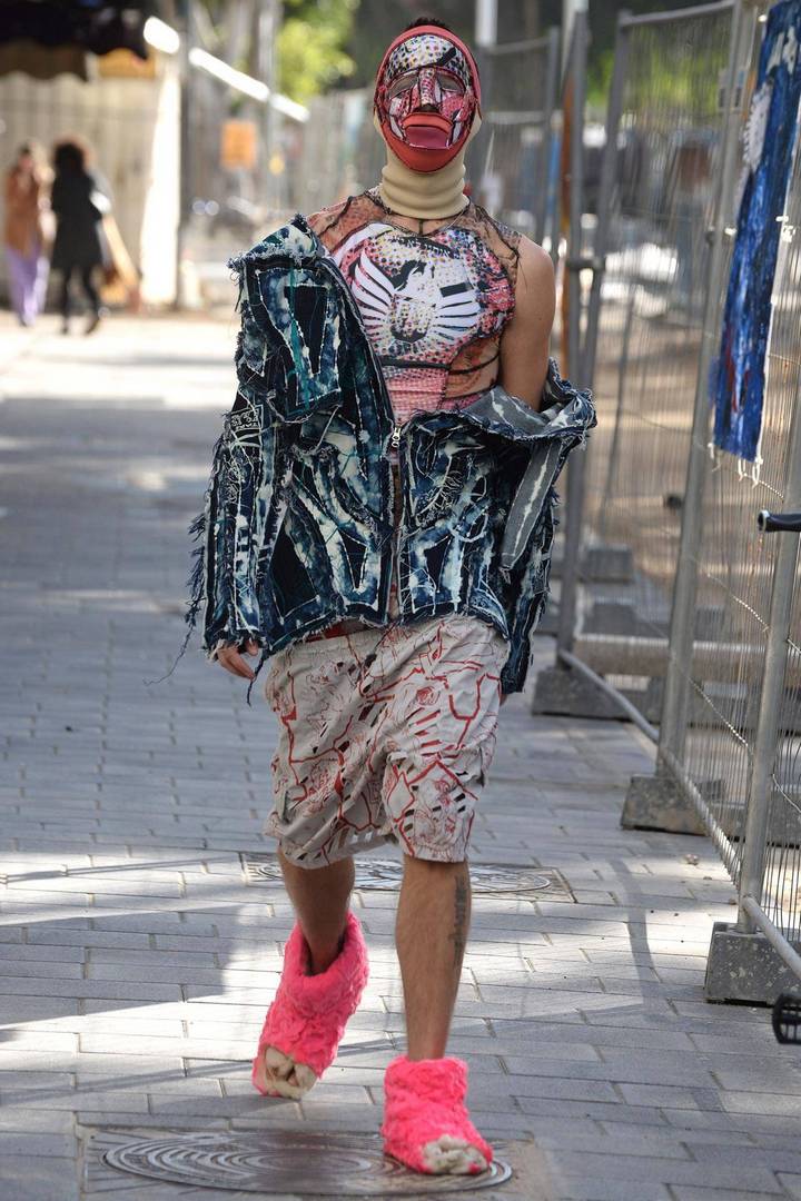 דוד וקסלר, בגדים לבוגדים