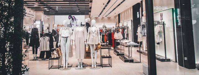 קסטרו רמת אביב