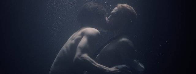 כתוב על מים