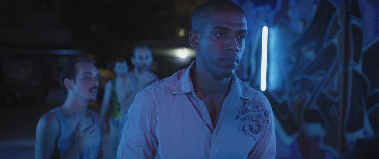 אדם קנדה בקוסמופוליטן של מורן נקר