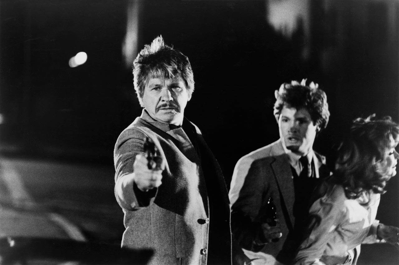 עשר דקות לחצות