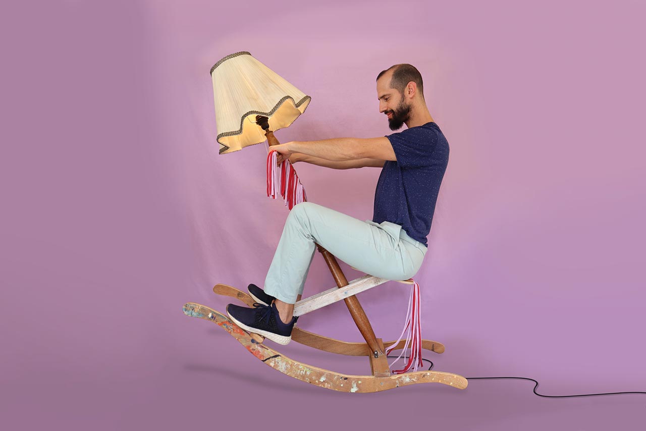 סוס נדנדה. צילומים: עדי עזר