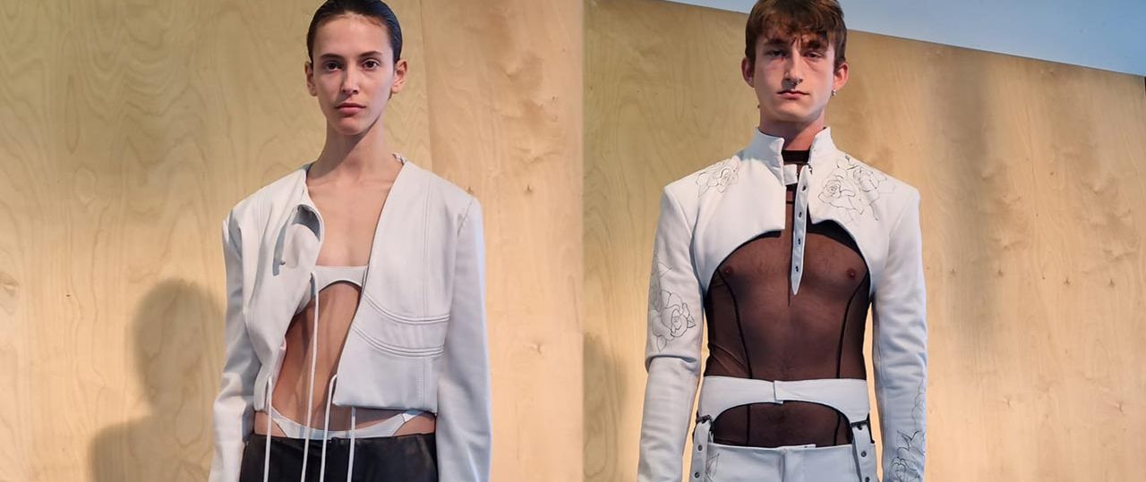 עיצובים של דניאל וייצמן (מימין) ואמילי מלשר, המחלקה לעיצוב אופנה, שנקר. צילומים: מ״ל