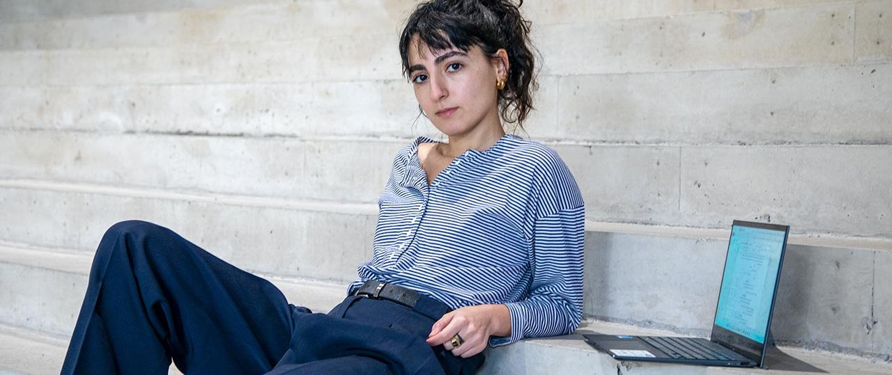 אחינעם: Laura Toumi