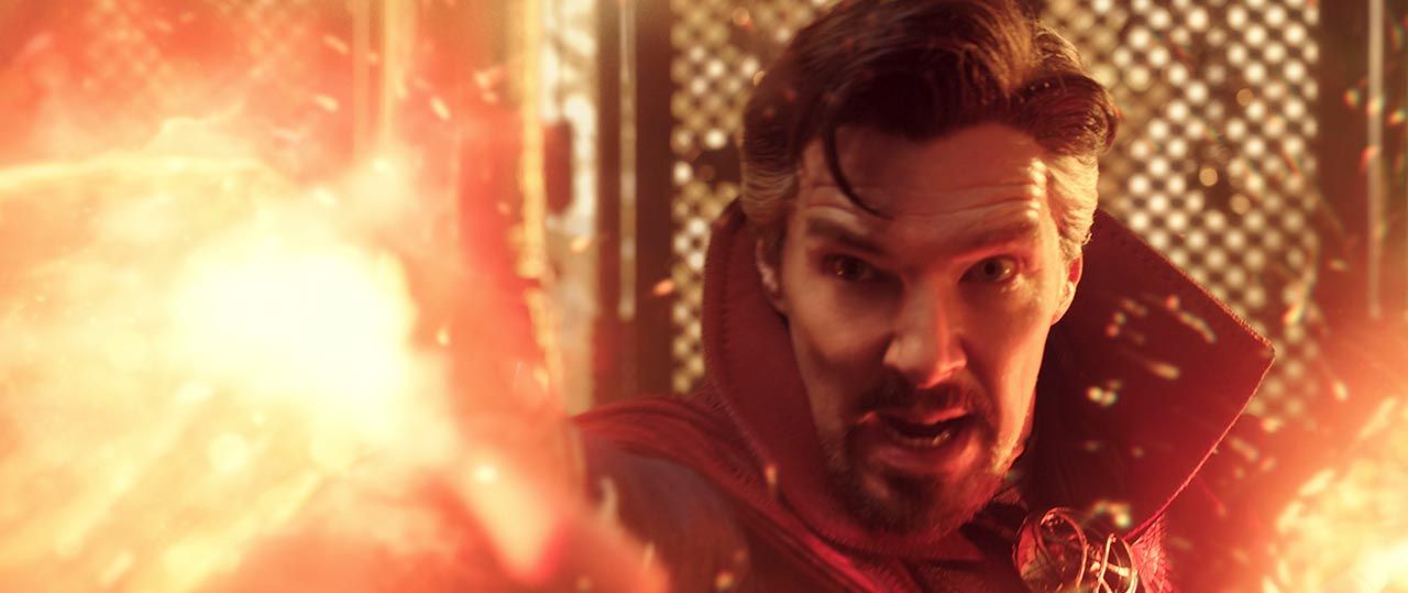 בנדיקט קמברבאץ׳, דוקטור סטריינג׳ בממדי הטירוף. צילומים: דיסני ישראל ופורום פילם