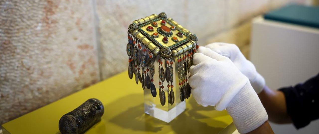 מאוצרות המוזיאון לאמנות האסלאם. צילומים - תערוכה: צילום נועם מושקוביץ, דוברות הכנסת; עבודות: שי בן אפרים