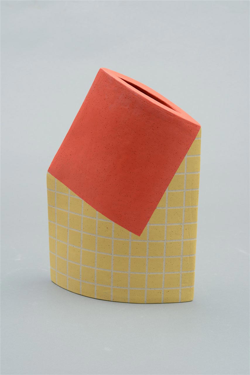 לאה שבס במכירה השקטה בבית בנימיני. צילום: שי בן אפרים