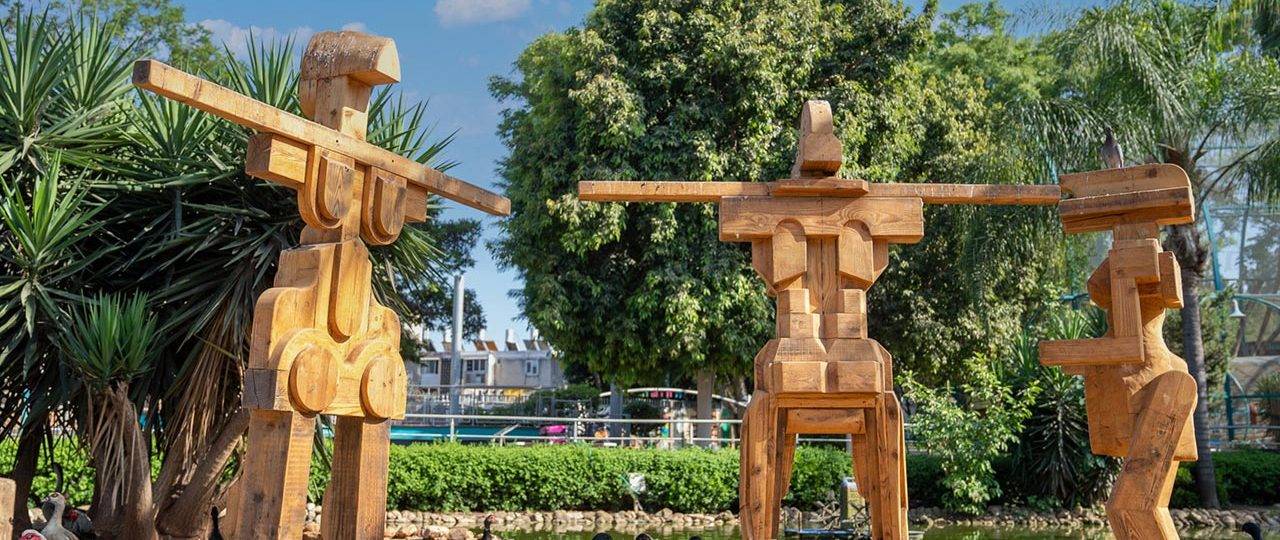 שי עיד אלוני, ענקים בגן. צילום: דוברות פתח תקווה
