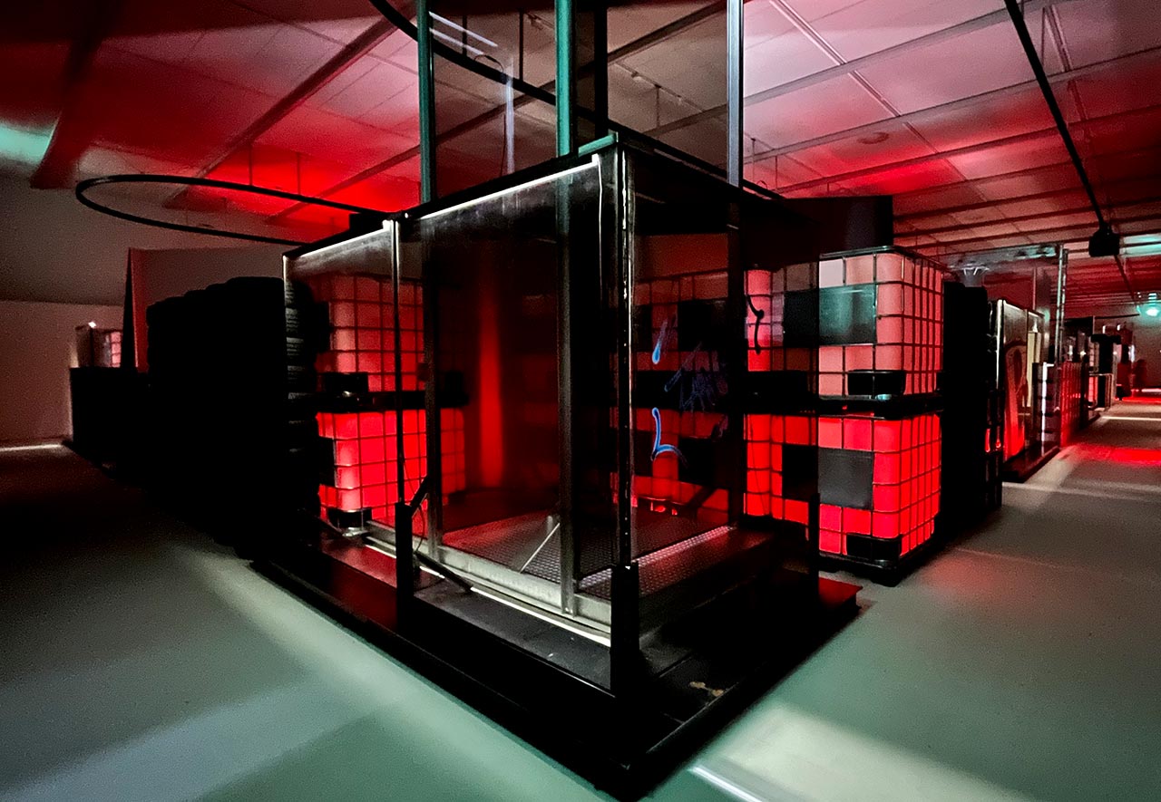 Youth, מוזיאון הסטדליק, אמסטרדם