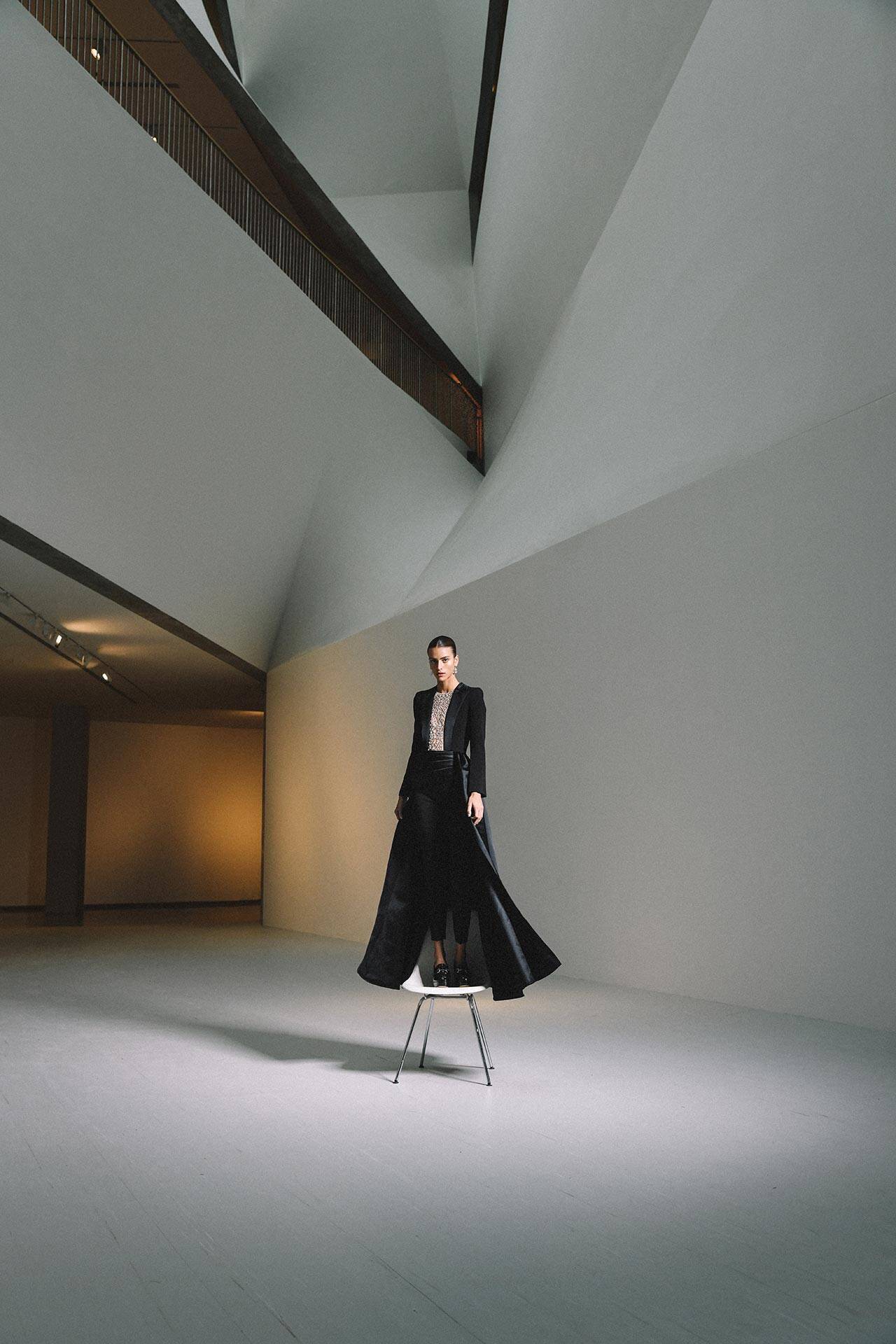 הפקת אופנה, לאשה