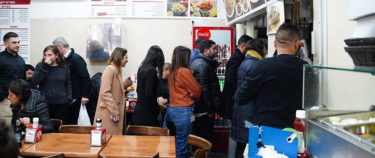 בית החומוס והפול - מסעדת פועלים, תל אביב יפו. צילום: ליהיא ברגר
