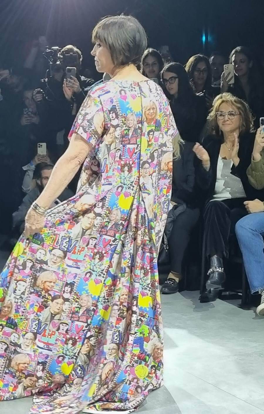 זהבה גלאון בעיצוב של דוד וקסלר