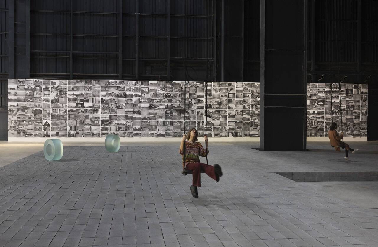 Grand Bal, אן ורוניקה יאנסנס. צילומים: אנדראה רוסטי, האנגר פירלי ביקוקה