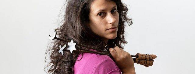 יובל אלעזרי וולקני, צלקת; המחלקה לצורפות ואופנה, בצלאל. צילומים: ליאת אלבלינג