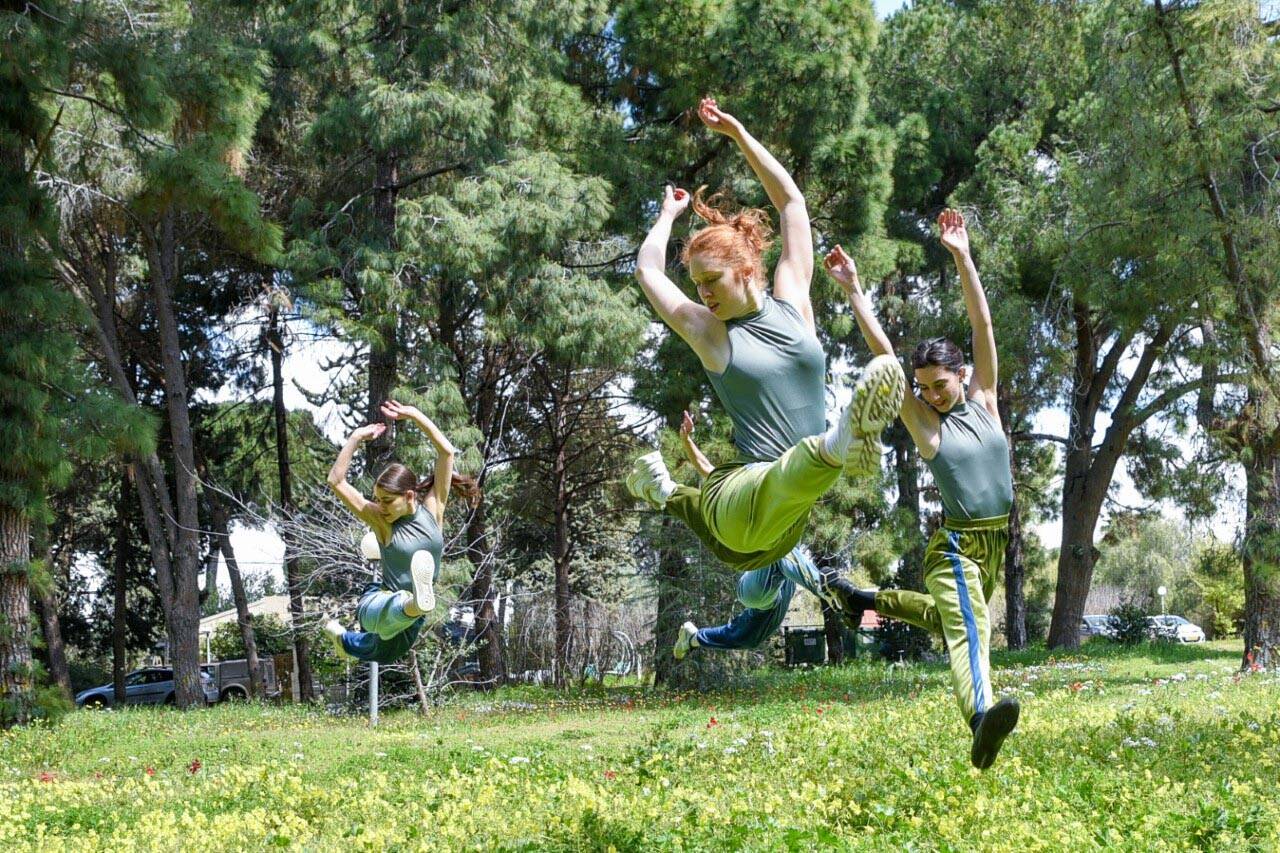 מצלמים ורוקדים. צילום: סול אברון