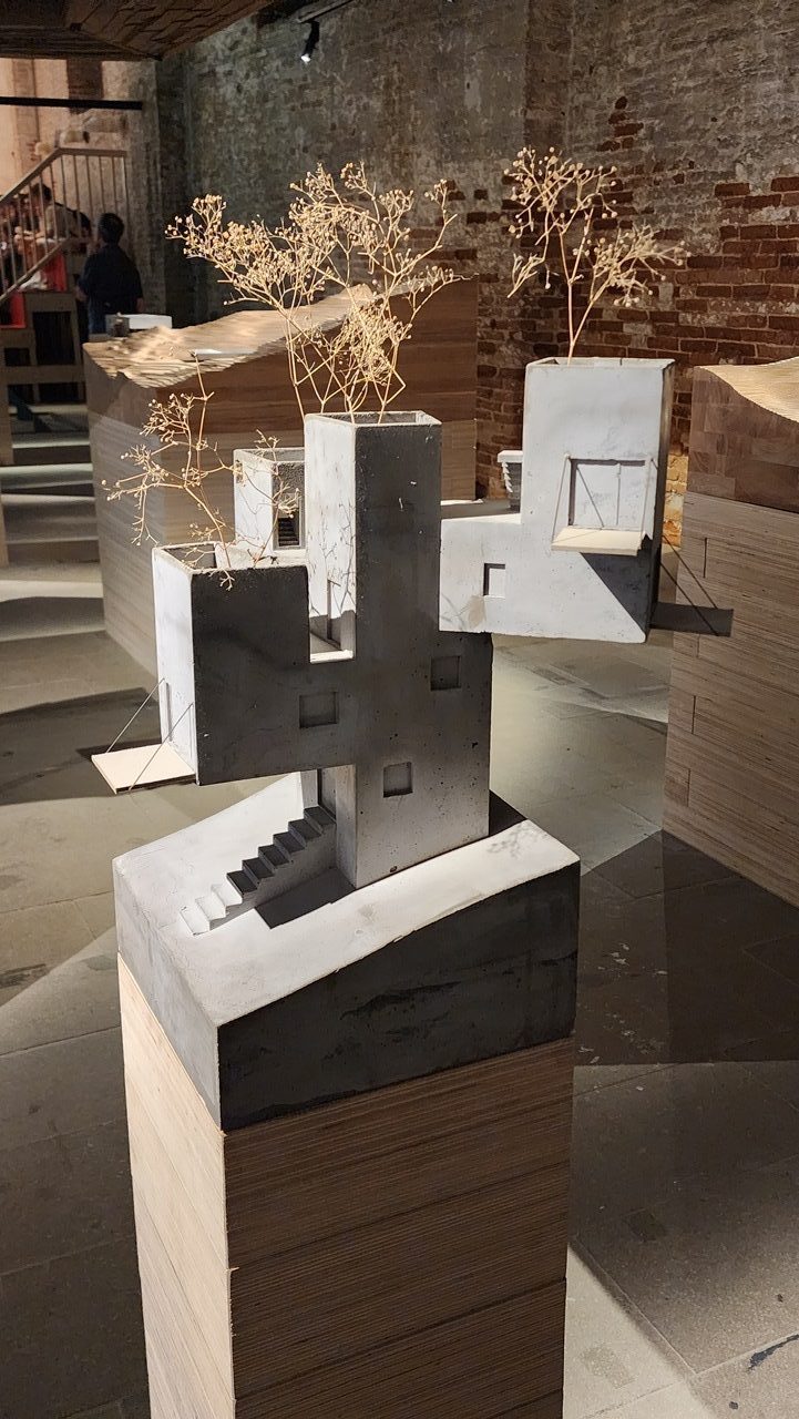 ZAO / standardarchitecture, חצר משותפת