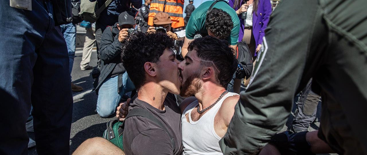 הדס פרוש / הארץ, ללא כותרת, מתוך ״דמוקטיה אומרת״