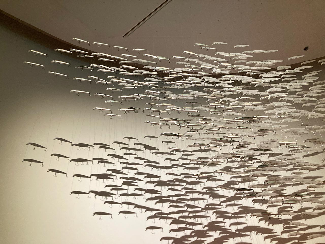 Lure, מוזיאון העיצוב חולון, 2023. צילום: מ״ל