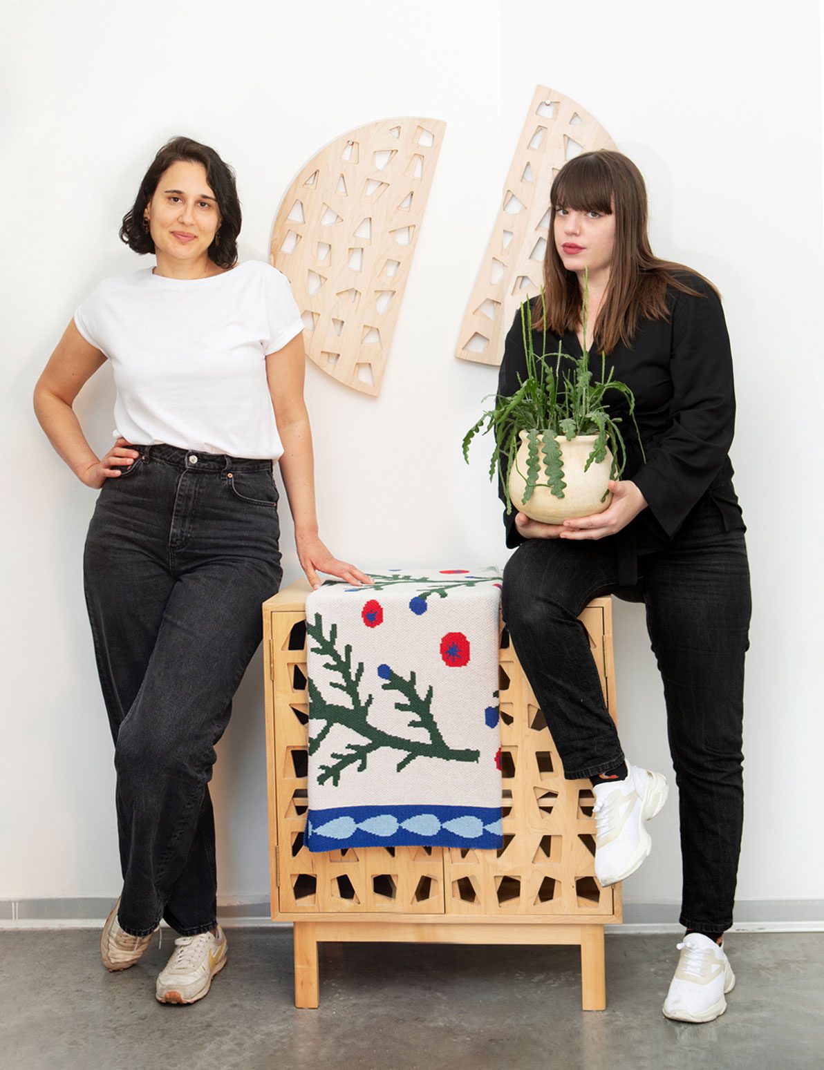 נעמה בן משה וגילה בביץ. צילום: רוני כנעני