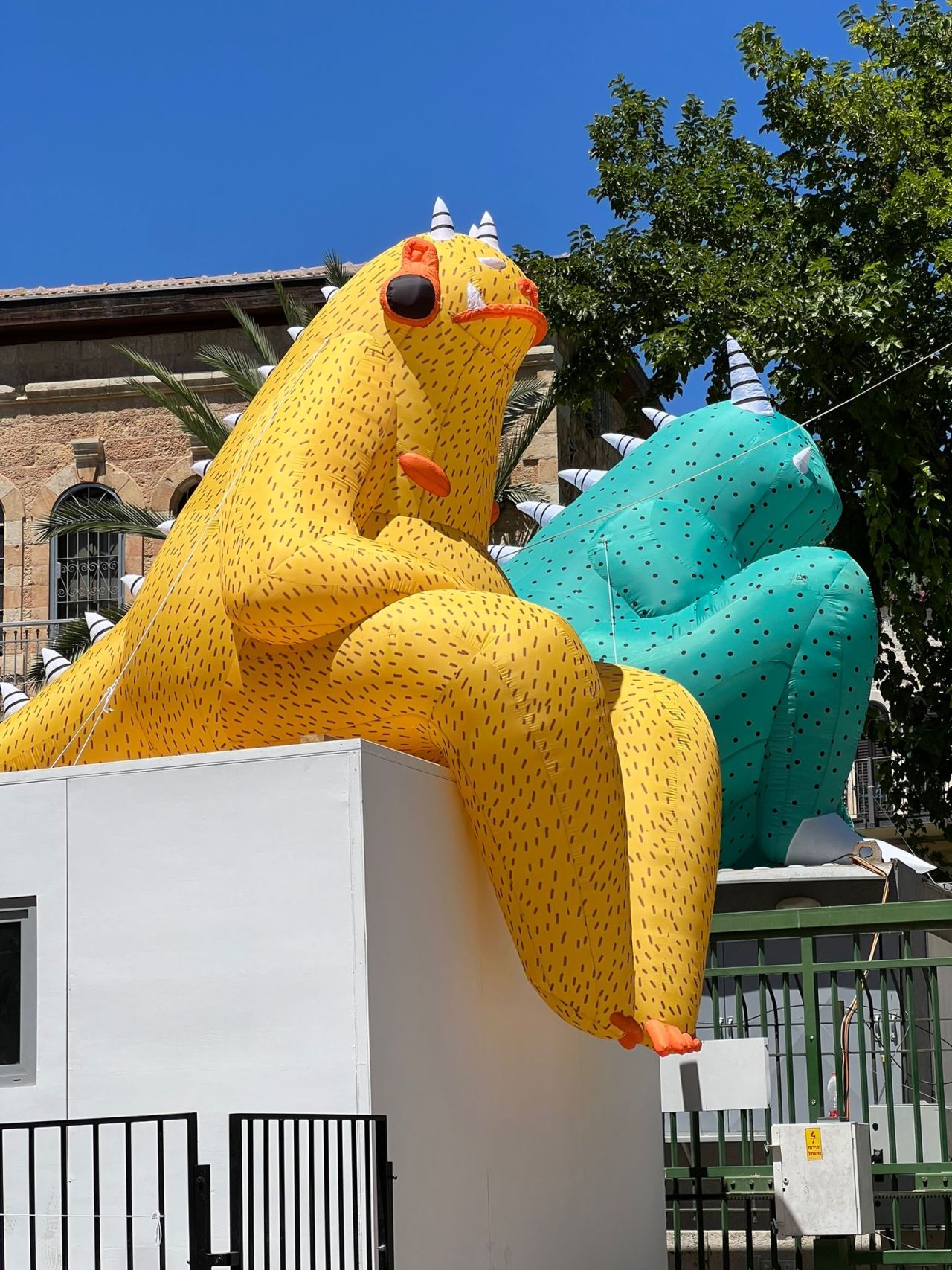 Opal kodo, מתוך התערוכה בחוצות היוצר. צילום: יערה זקס