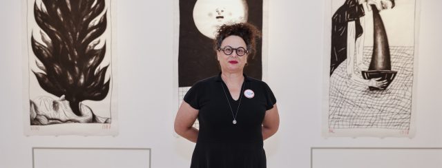 מרב סלומון במוזיאון הרצליה. צילומים: גיא יחיאלי