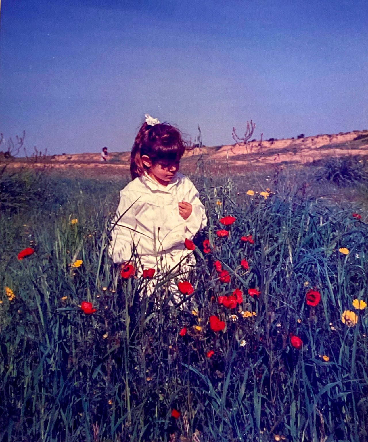 שרי גולן בילדותה. צילום: אלבום משפחתי