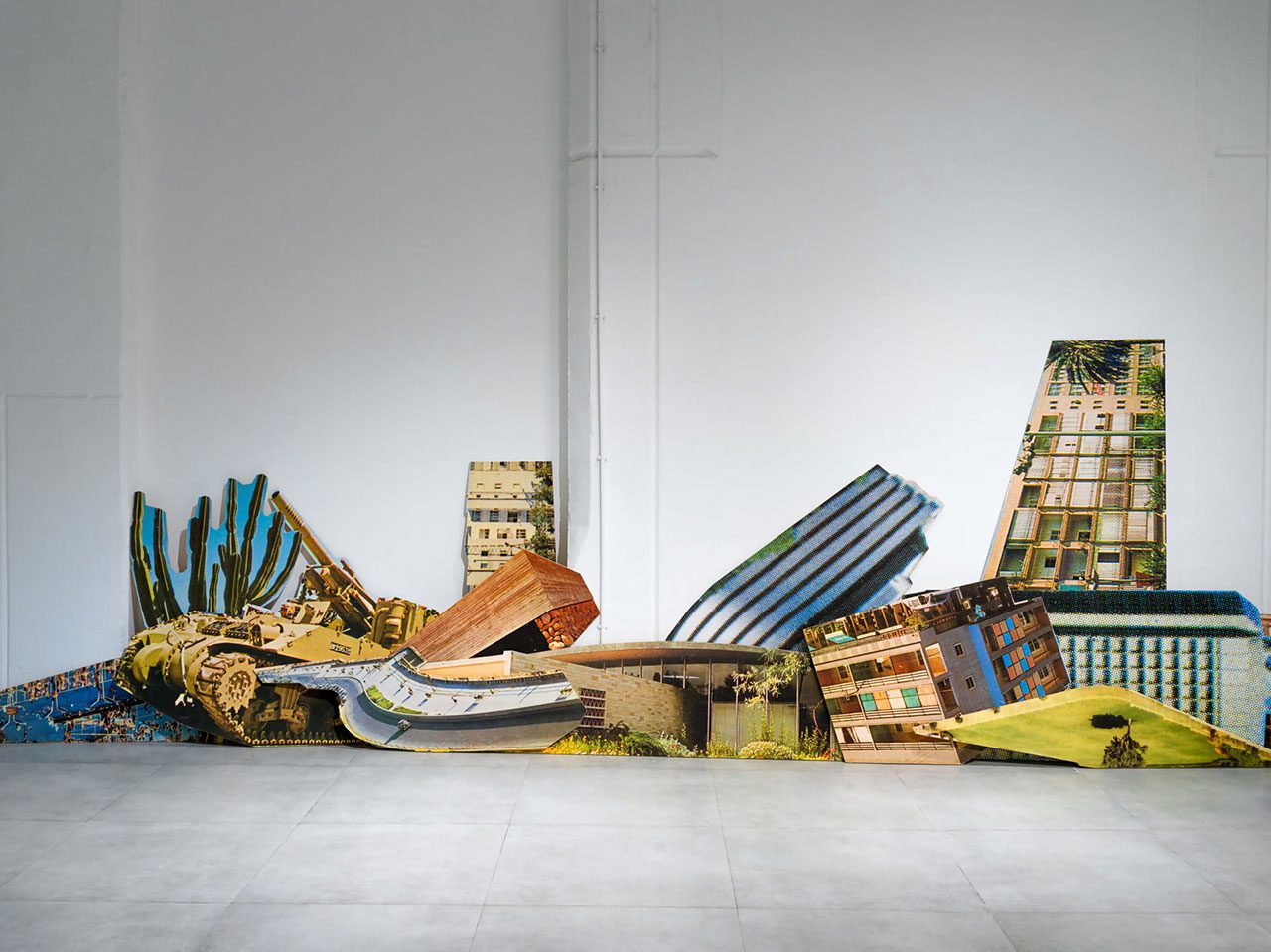 קרן זלץ, Foreground/Background