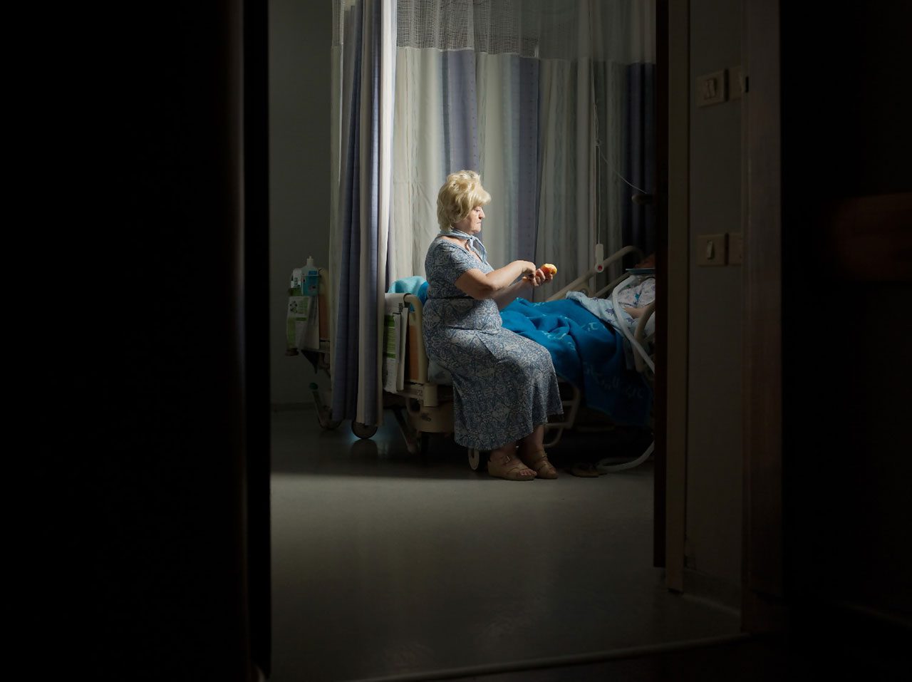 רלי אברהמי, לצידם