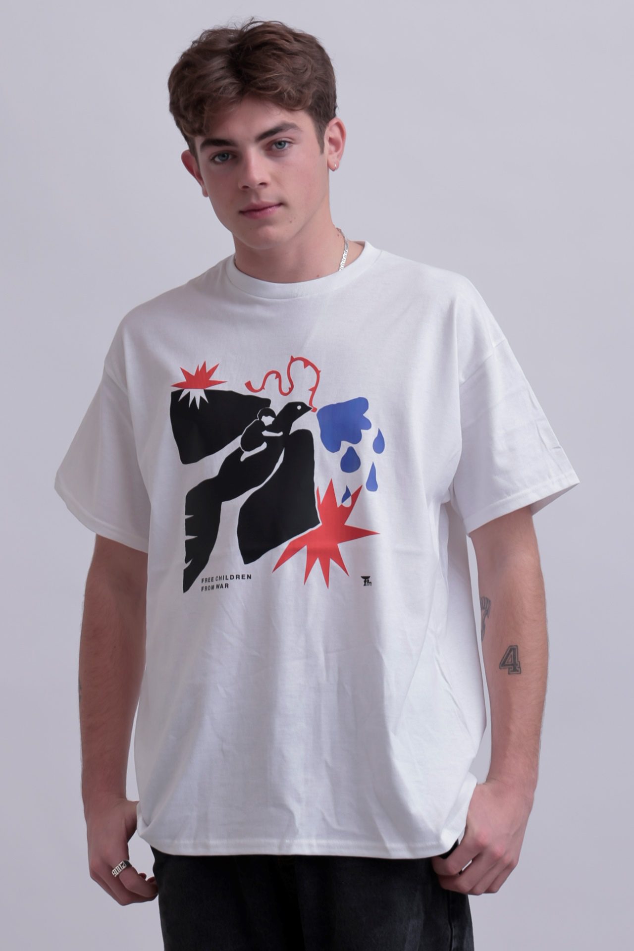 UNI-TEE, עיצוב תום מלניק. צילומים: מיכאל טופיול
