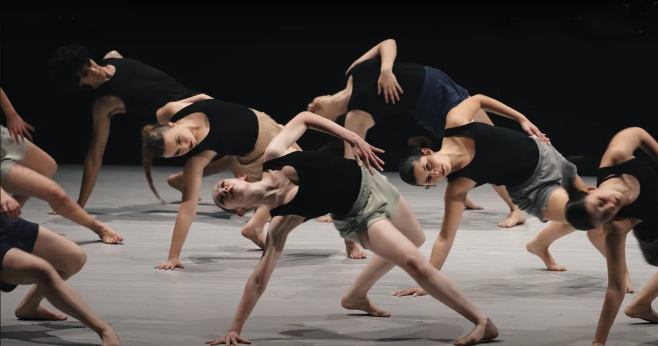 תלמידים רוקדים ורטיגו. צילום: אביעד פוקס