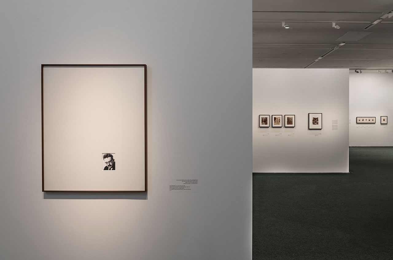 אירה לומברדיה ב״היסטוריה קטנה של הצילום״. צילומים: זוהר שמש, מוזיאון ישראל