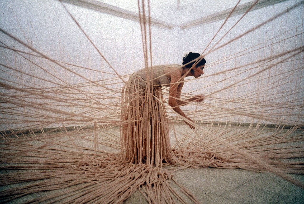 נלי אגסי, ארמון הדמעות, המשכן לאמנות עין חרוד, 2002. צילום: אוהד מטלון