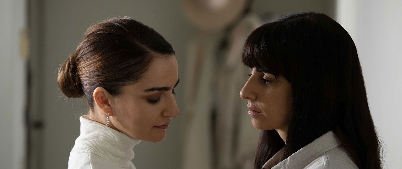 דאנה איבגי ואניה בוקשטיין בסרטה של מעיין ריף, הפילגש. צילומים: סרטי יונייטד קינג