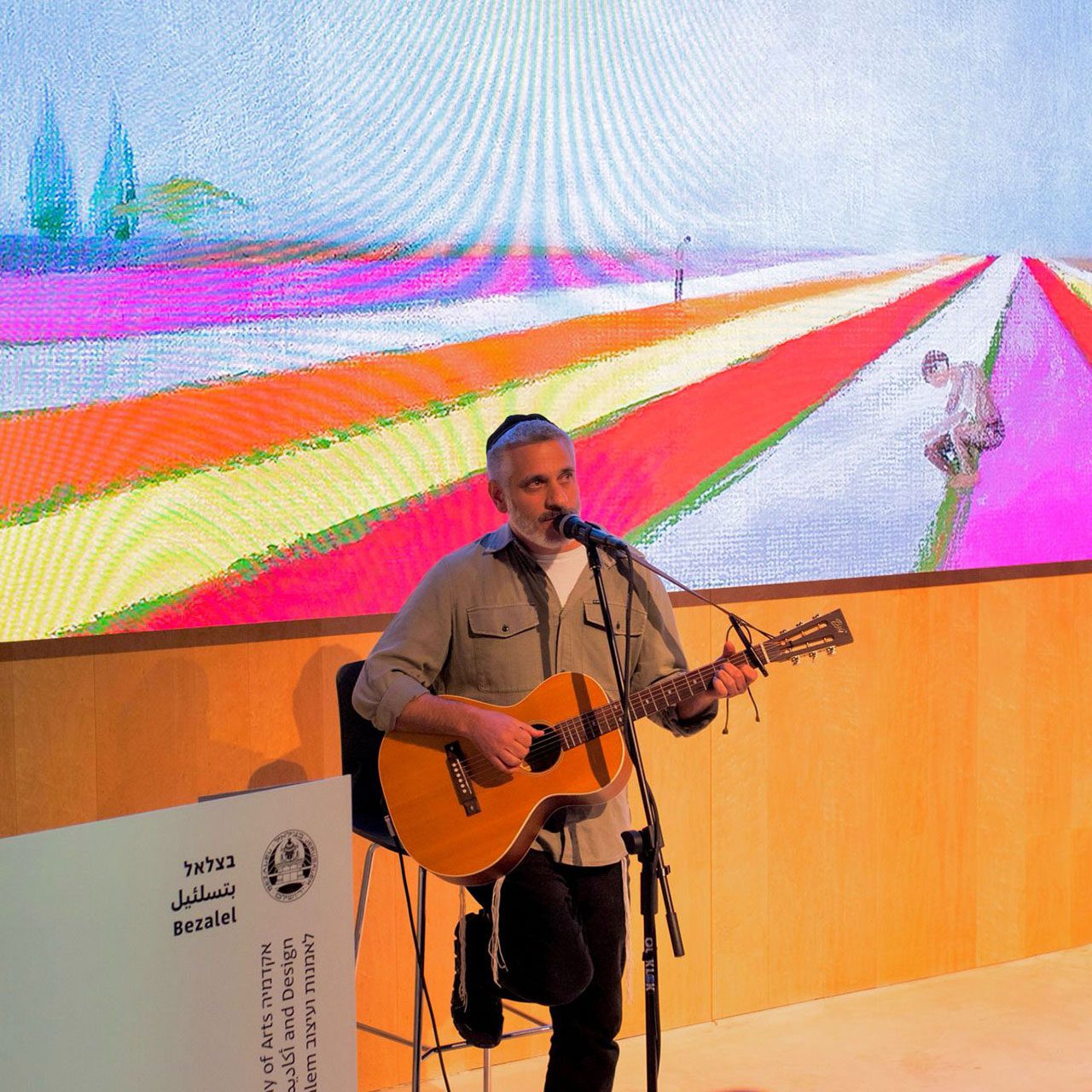 אביתר בנאי בבצלאל, שח גלריה ״לילה כיום יאיר״. צילום: מ״ל