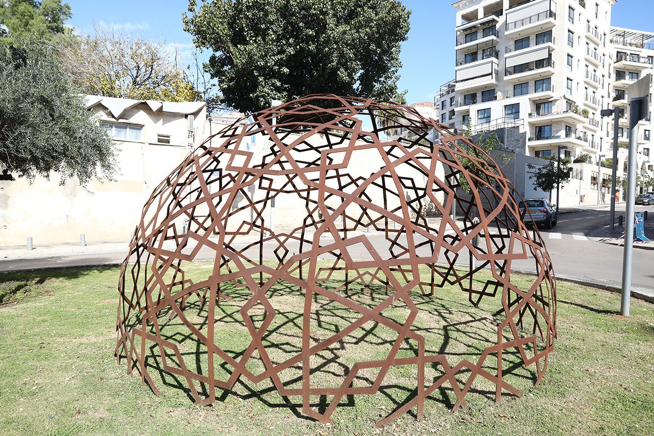 מחמוד קייס, כיפה