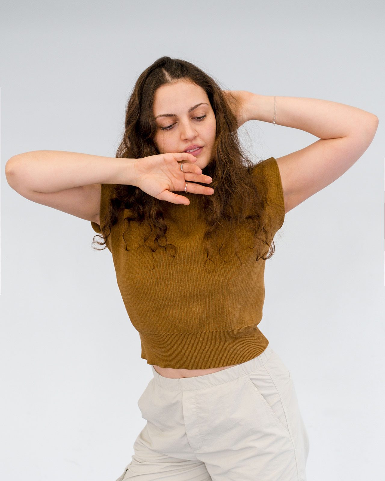 הילה נחשונוב