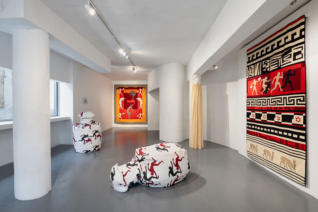 צילומי הצבה: טל ניסים